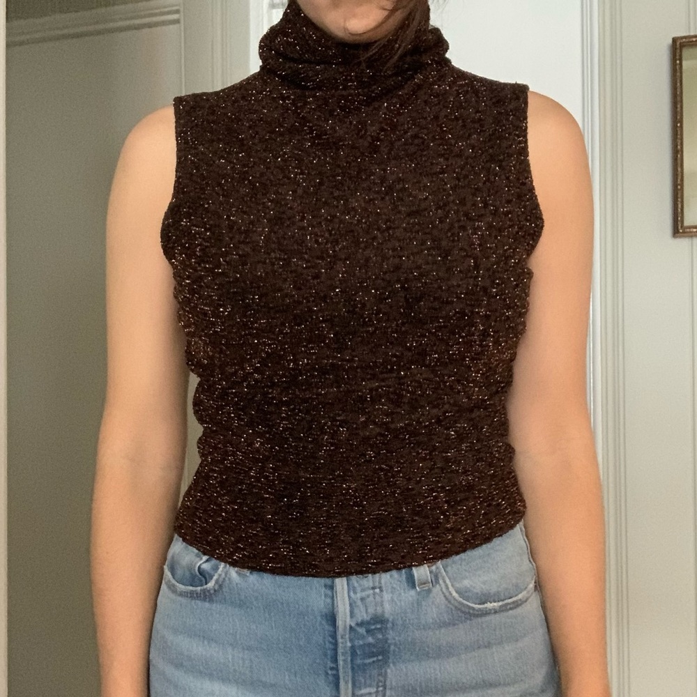 Sparkly 90s Sleeveless Turtleneck Top